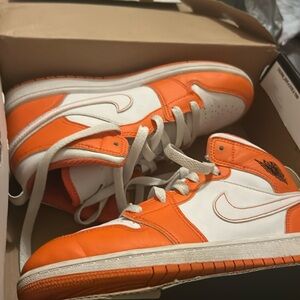 these are sooo cute but a little to small only wear once